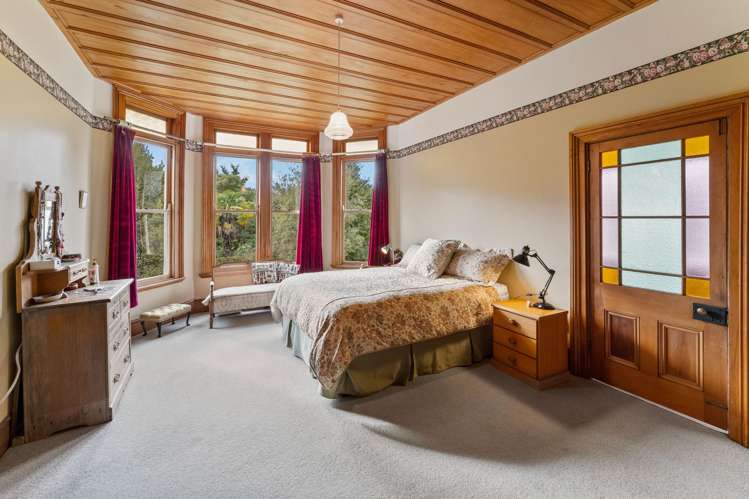 121 Pretty Bridge Valley Road Wakefield_13