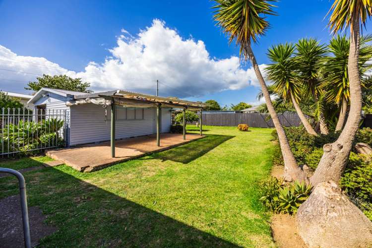 23 McDivitt street Manurewa_11