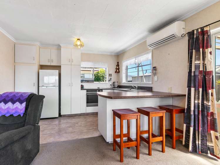 4/33 Liverpool Street Levin_1