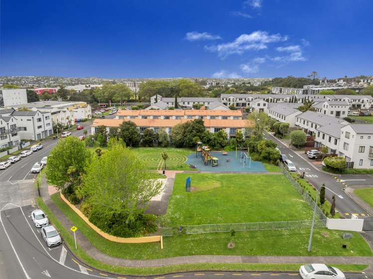 14/3 Ambrico Place New Lynn_24