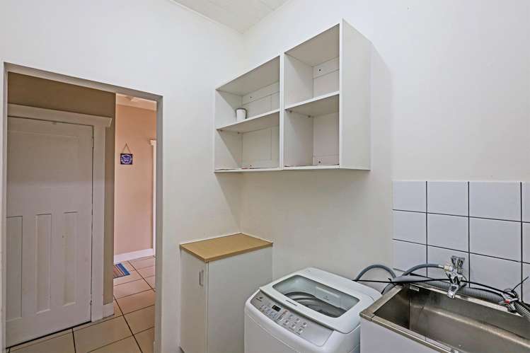 703 Grays Road Mahora_10