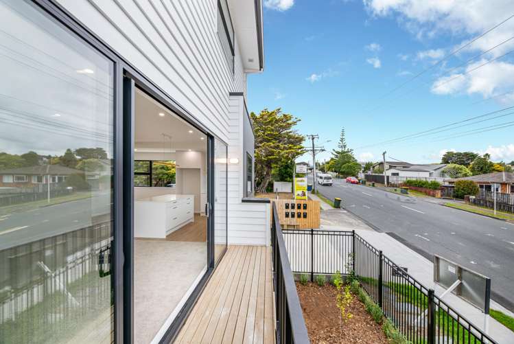 1/71 West Coast Road Glen Eden_2