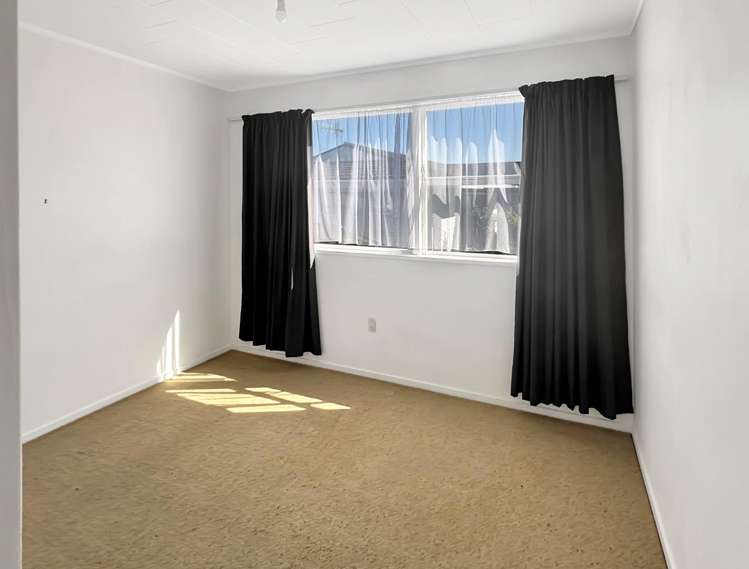 349 Kimbolton Road 10643_13