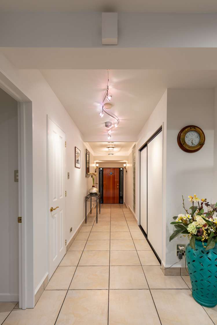 8 Di Pierri Way The Wood_12