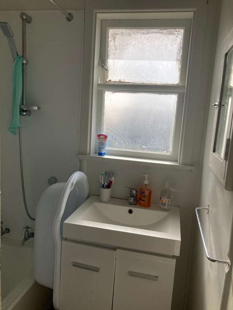 447 Massey Road Mangere East_8