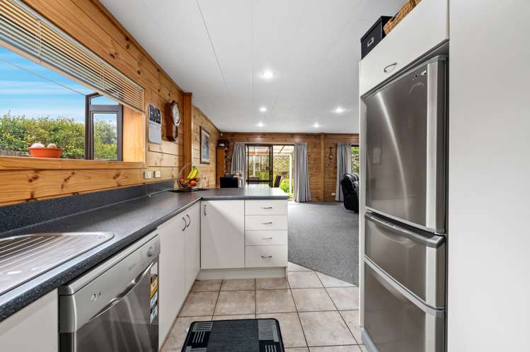 10 Heaphy Place Pukehangi_12