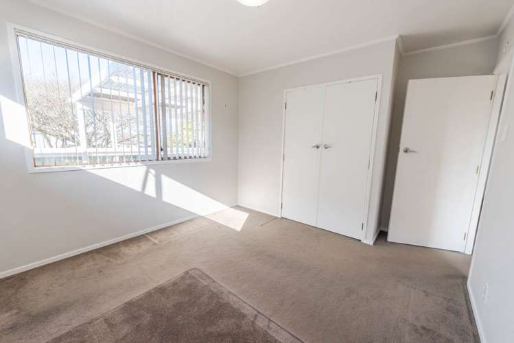 7 Catkin Crescent Papatoetoe_13