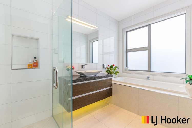 8 Searle Drive Patumahoe_14