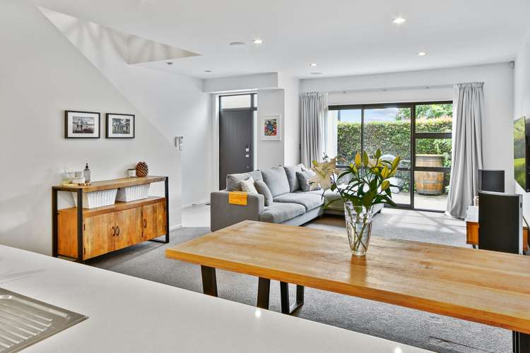 25 Popokatea Drive Takanini_3