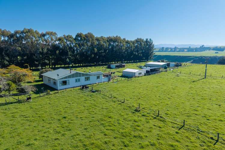 120 Okarae Road Rangitikei Surrounds_6
