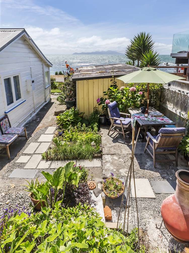 8 Ocean Parade Pukerua Bay_18