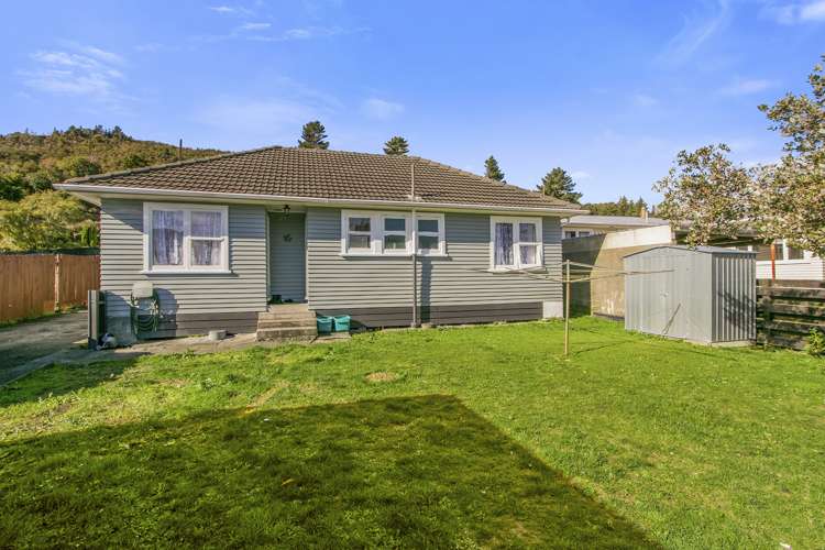 52 Coast Road Wainuiomata_14