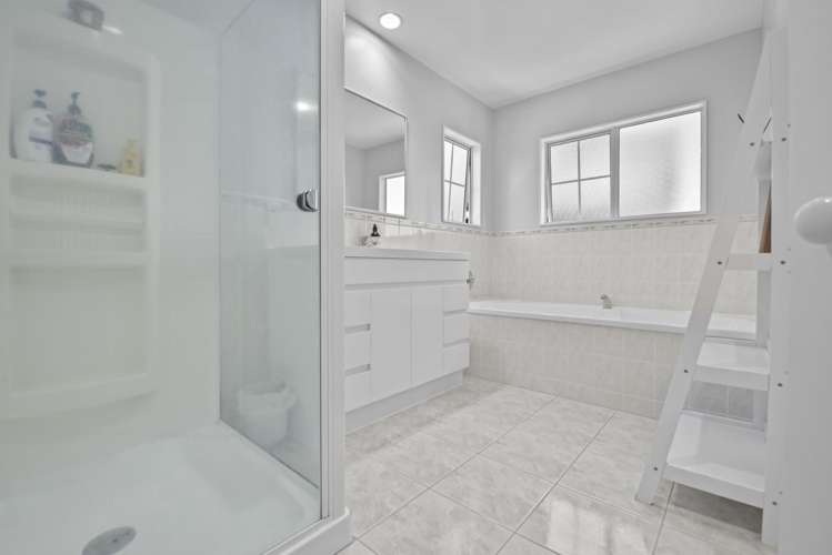 1159 Whangaparaoa Road Gulf Harbour_18