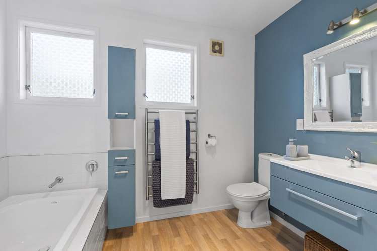 38 Park Hill Road Birkenhead_17