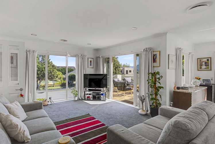 127 Milne Drive Paraparaumu_14