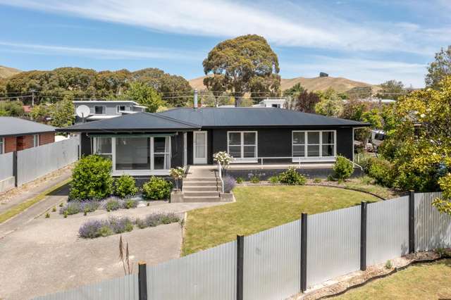 Witherlea Family Home In Quiet Cul-de-Sac