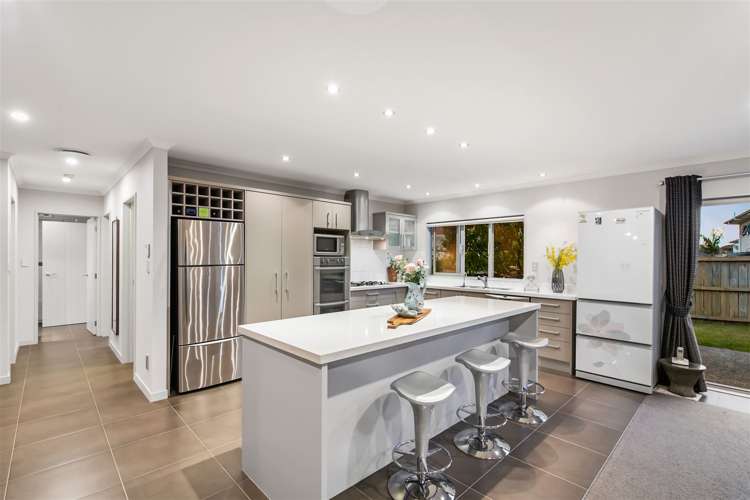 12 Chard Place Flat Bush_4