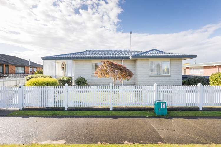 121 Warwick Street Feilding_11