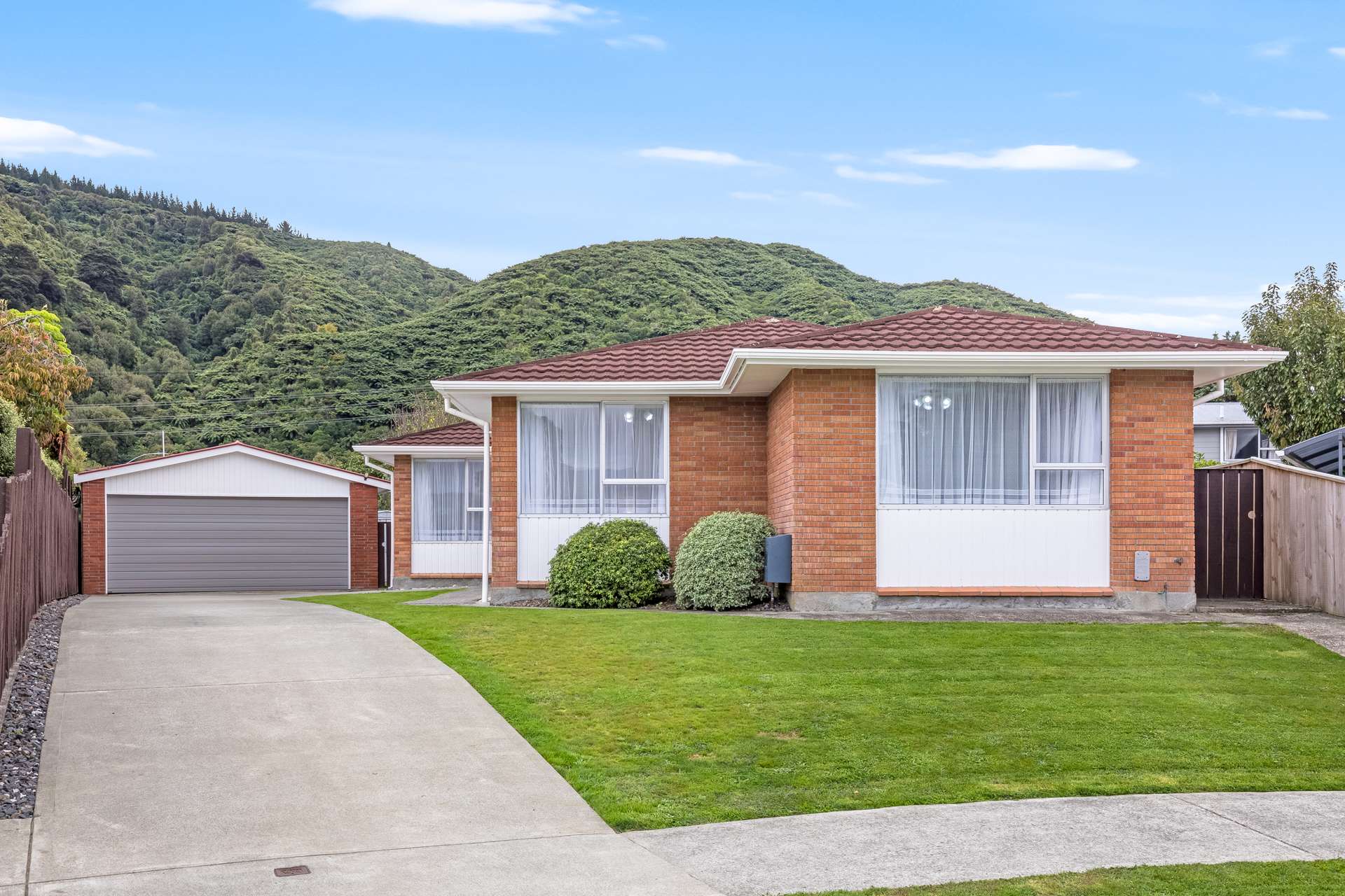 19 Harvard Grove Totara Park_0