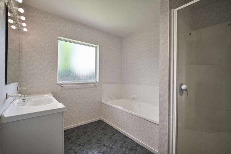 418 Portsmouth Road Flaxmere_17