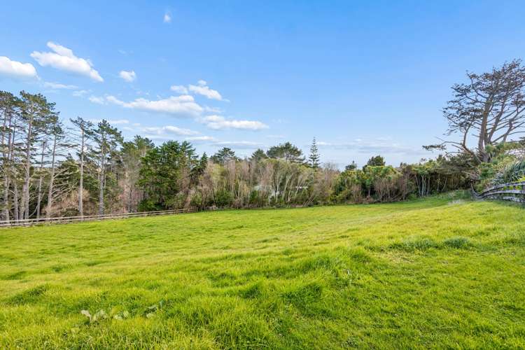 233 Wairere Road Waitakere_14