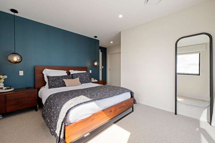 55 Probert Crescent Chartwell_13