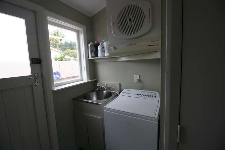 24 Waro Drive Hikurangi_14