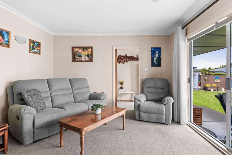 53 Menin Road Onekawa_12