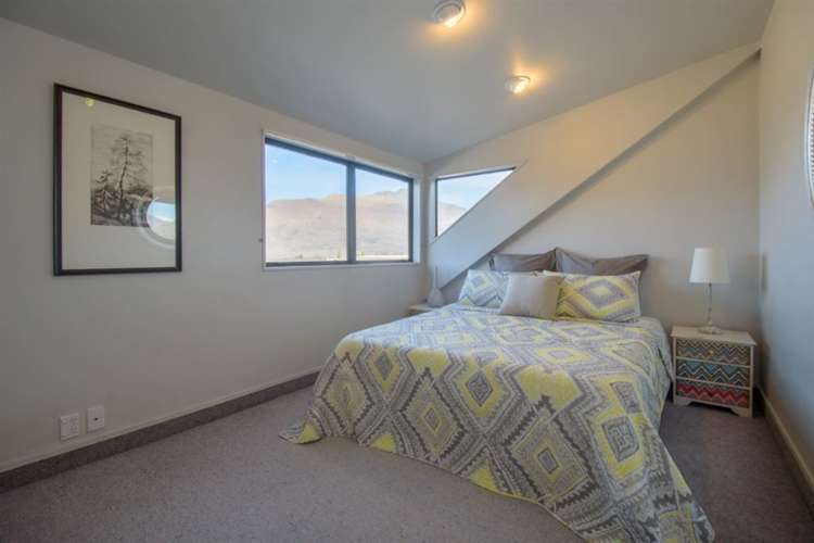 142a Fernhill Road Fernhill/Sunshine Bay_13