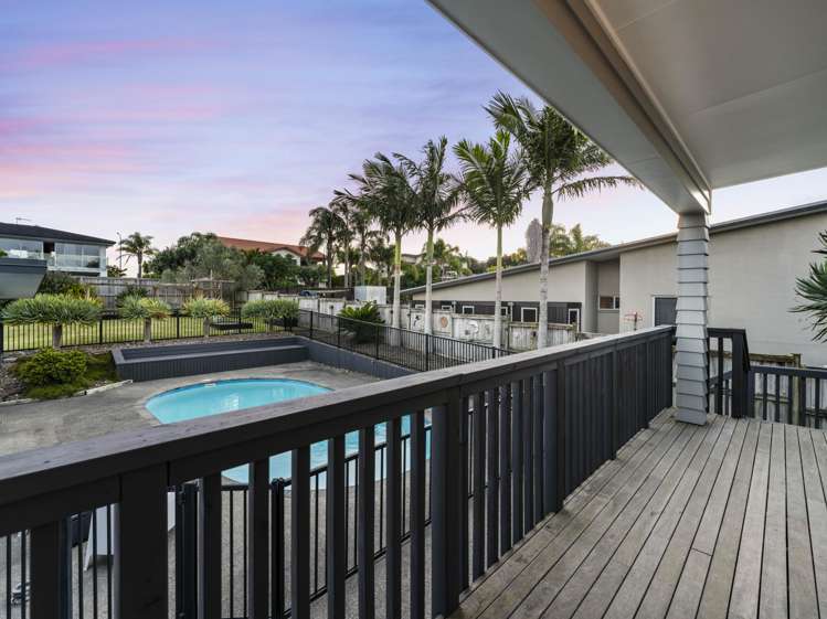 6 Intrepid Crescent Beachlands_20