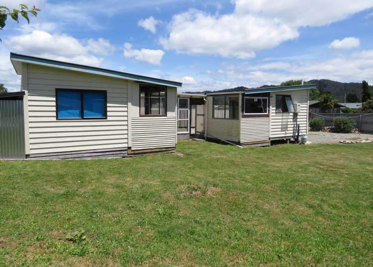23 Plaskett Street Reefton_9