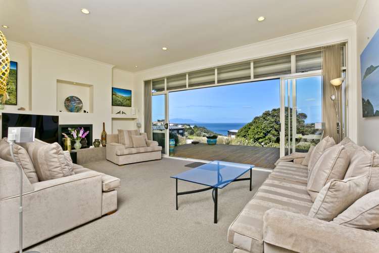 33 Lax Crescent Leigh_9