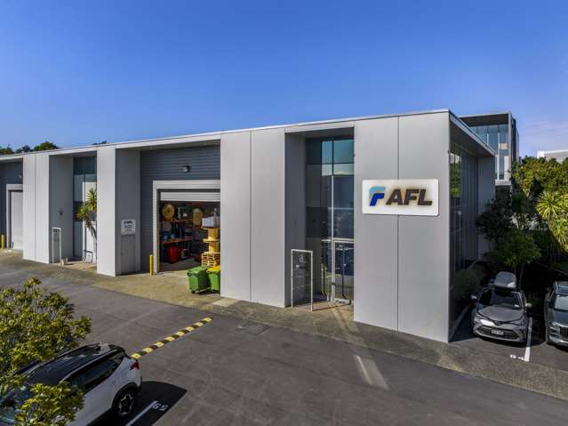 8/11 Orbit Drive Albany_2