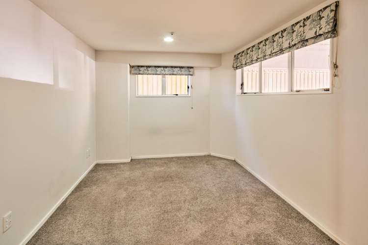 54UG1 Hill Street Thorndon_9