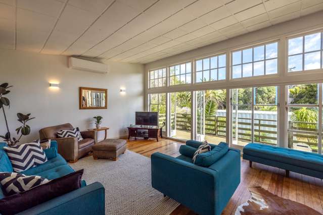 42 Tahatai Road Oneroa_4