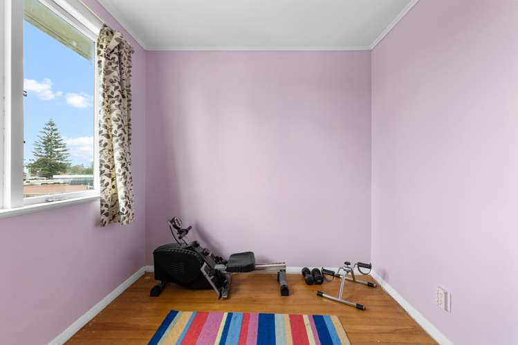 3 Renfrew Place Highbury_13