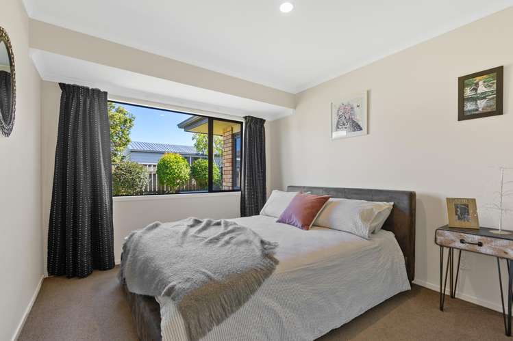 9 Bandon Grove Bell Block_11