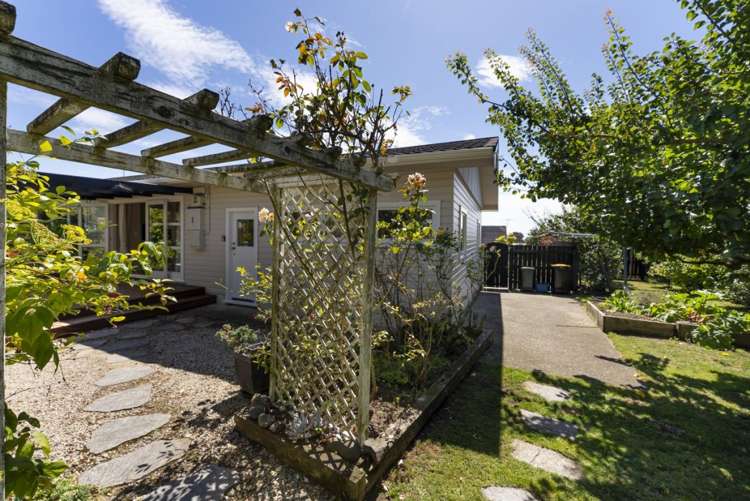 25 Churchill Avenue Richmond_22