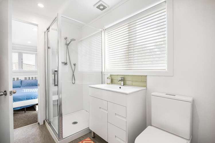 41 Parker Avenue New Lynn_24