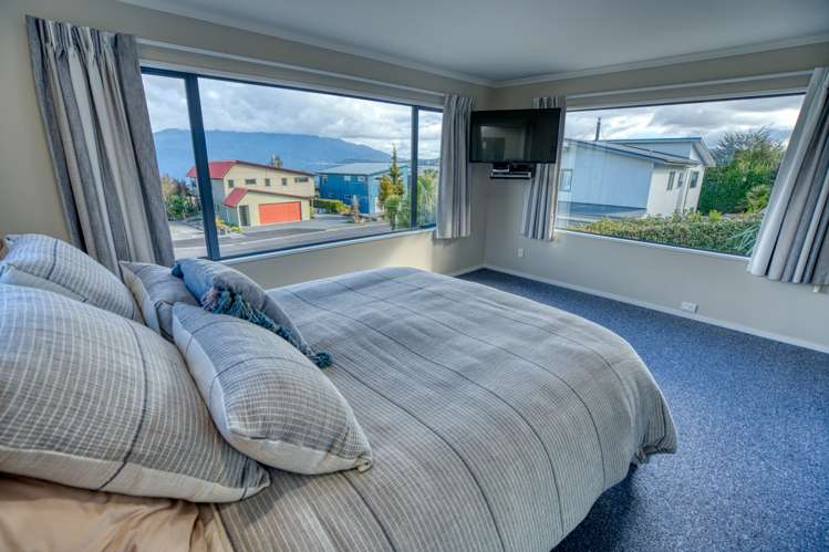 9 Ranui Place Moana_15