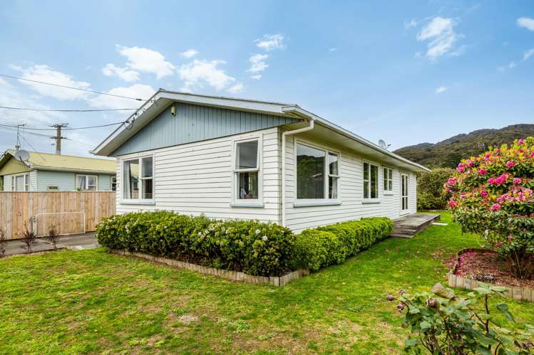 3 Konini Street Wainuiomata_3