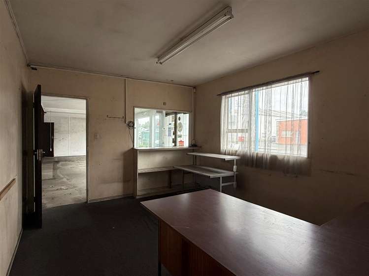 28 Montgomery Crescent Clouston Park_6