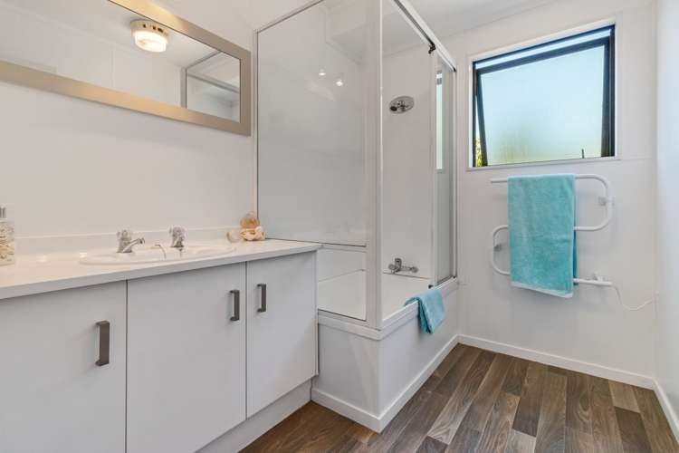 9 Coronation Row Pauanui_12