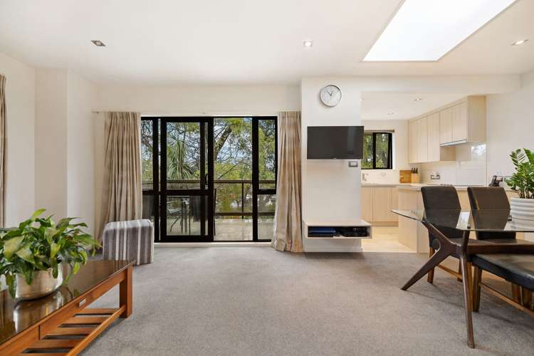 6/5 Coronation Drive Queenstown_1