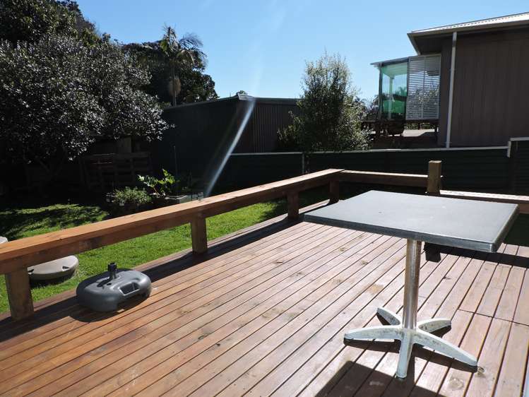 437 Thames Coast Sh25 Road Te Puru_14