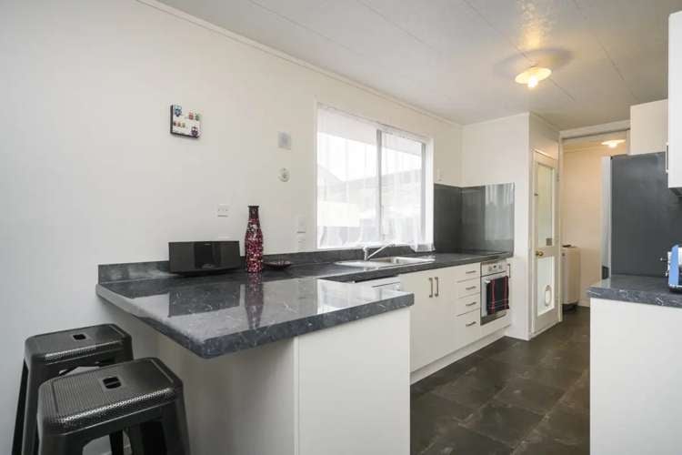 37A Peter Hall Drive Kelvin Grove_1