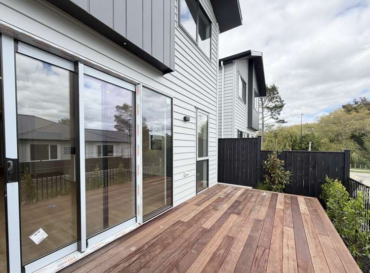 80C Tukutata Crescent Milldale_16