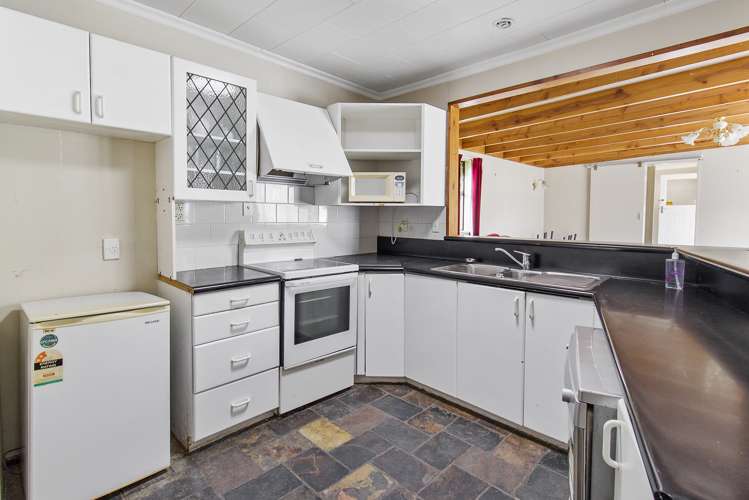 82 Avenue Road West End_7