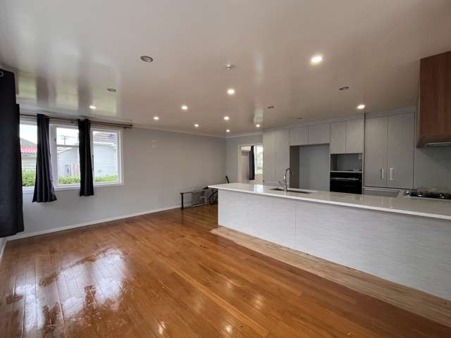 17 Tuakiri Street Point England_2