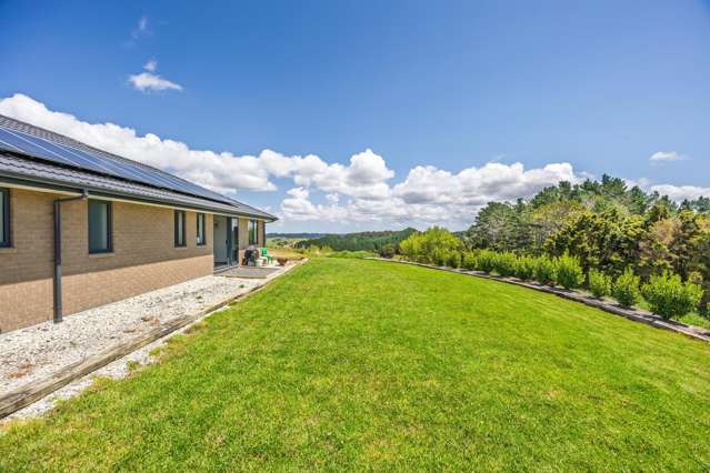 635 Golden Stairs Road Mareretu_2